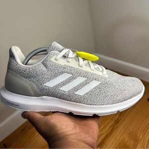 Adidas “Cosmic 2” DB1755 Size 9.5M slight imperfection